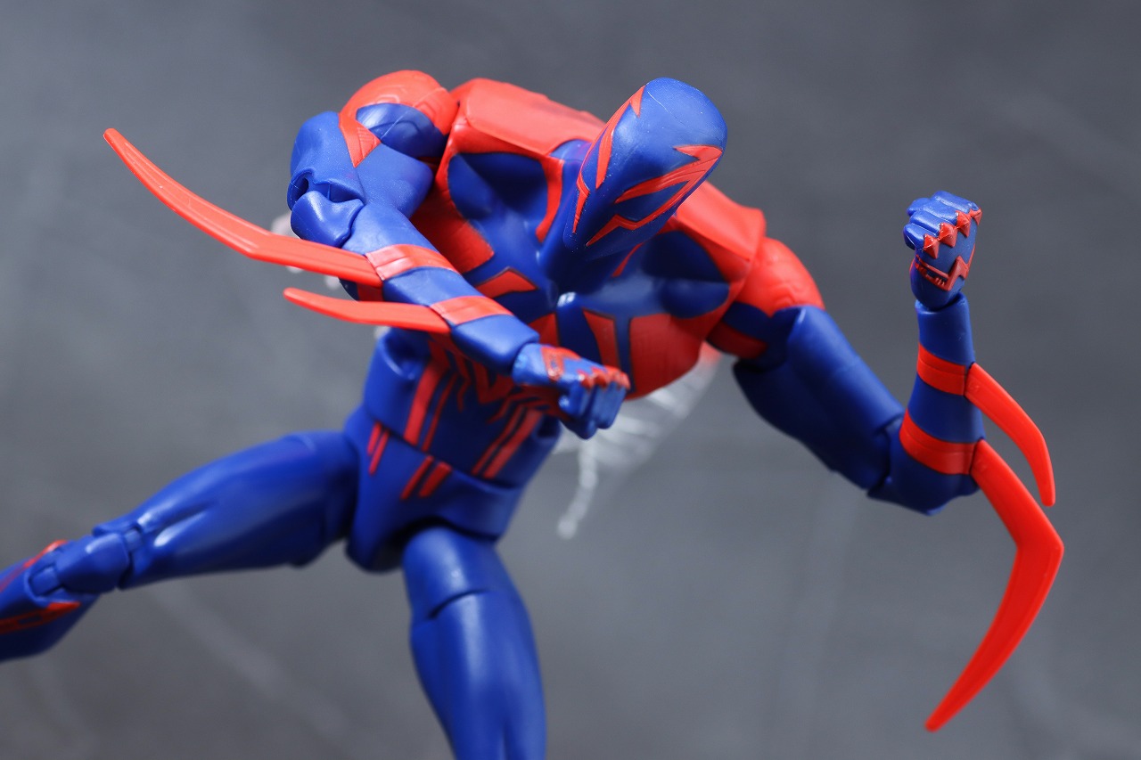 マーベルレジェンド　スパイダーマン2099　アクロス・ザ・スパイダーバース　レビュー　アクション