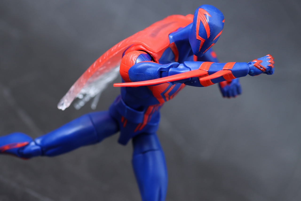 マーベルレジェンド　スパイダーマン2099　アクロス・ザ・スパイダーバース　レビュー　アクション