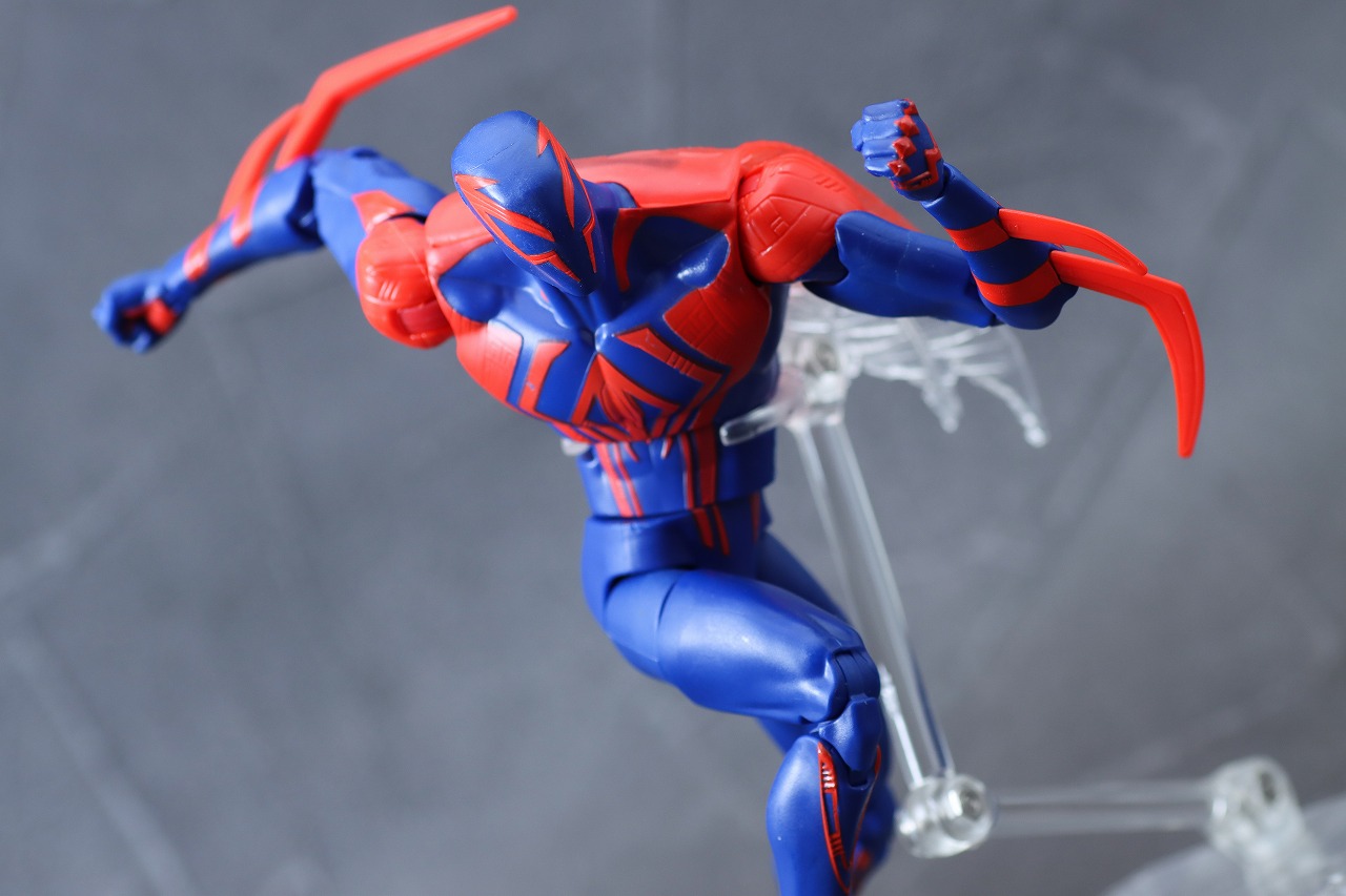 マーベルレジェンド　スパイダーマン2099　アクロス・ザ・スパイダーバース　レビュー　アクション