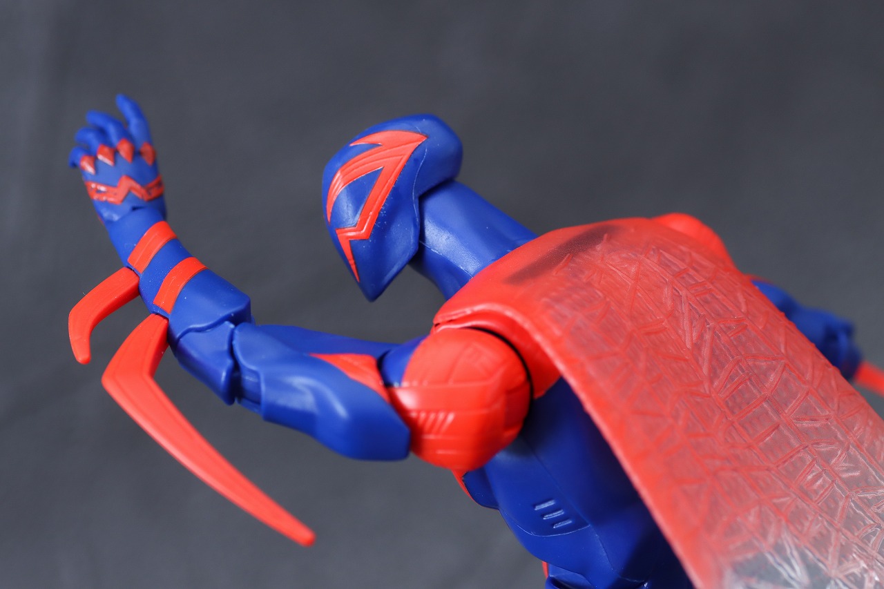 マーベルレジェンド　スパイダーマン2099　アクロス・ザ・スパイダーバース　レビュー　アクション