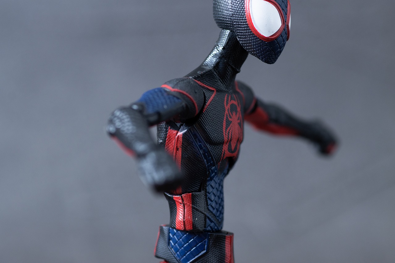 マーベルレジェンド　マイルス・モラレス／スパイダーマン（アクロス・ザ・スパイダーバース）　可動範囲