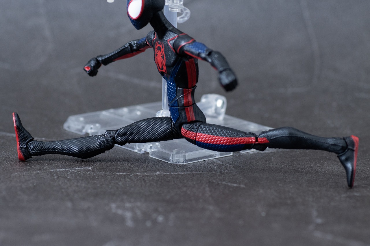 マーベルレジェンド　マイルス・モラレス／スパイダーマン（アクロス・ザ・スパイダーバース）　可動範囲