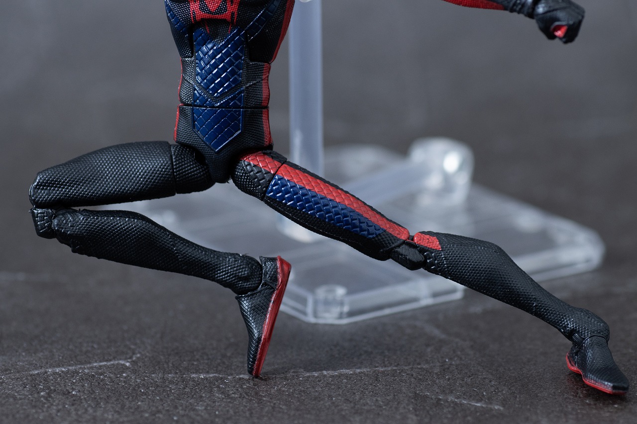 マーベルレジェンド　マイルス・モラレス／スパイダーマン（アクロス・ザ・スパイダーバース）　可動範囲