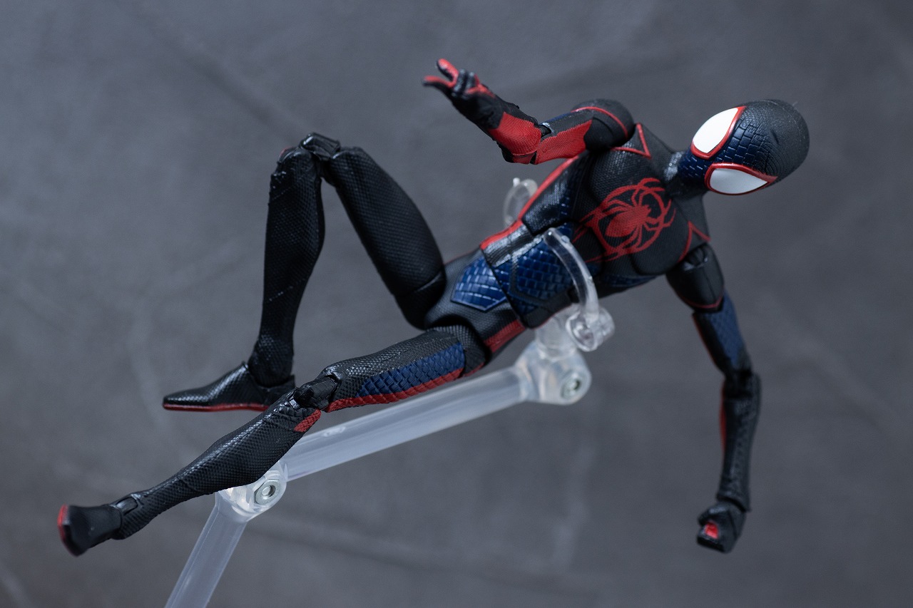 マーベルレジェンド　マイルス・モラレス／スパイダーマン（アクロス・ザ・スパイダーバース）　アクション