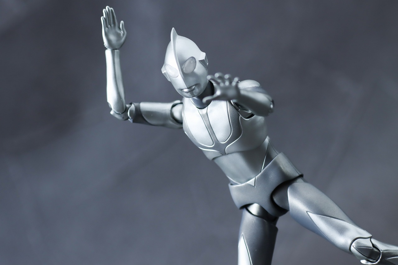 S.H.フィギュアーツ　ウルトラマン 降着時Ver.（『シン・ウルトラマン』）　レビュー　アクション