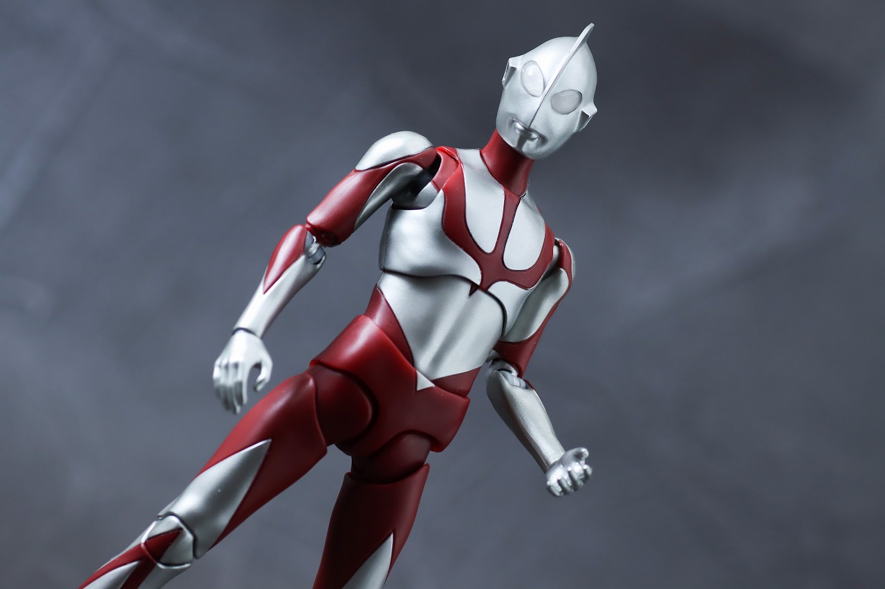 S.H.フィギュアーツ　ウルトラマン 降着時Ver.（『シン・ウルトラマン』）　レビュー　アクション　にせウルトラマン