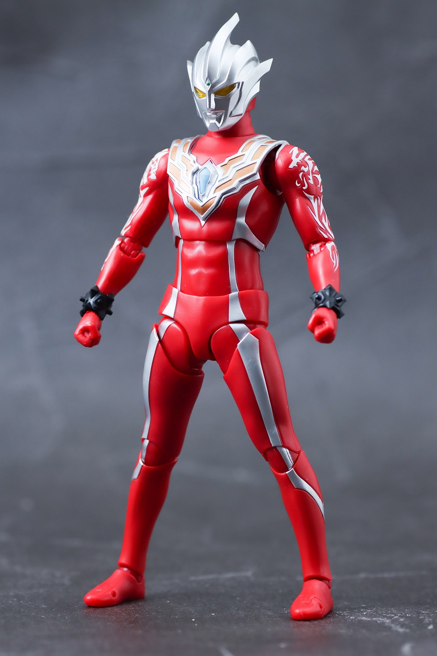 S.H.フィギュアーツ　ウルトラマンレグロス　レビュー　本体