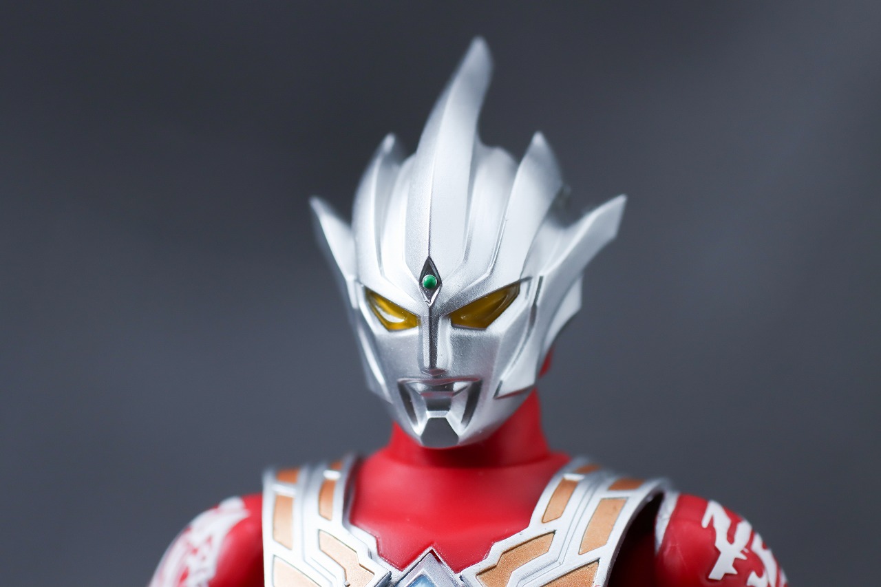 S.H.フィギュアーツ　ウルトラマンレグロス　レビュー　本体