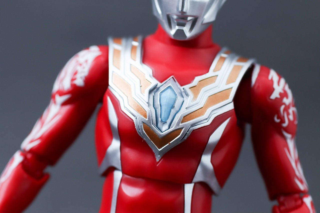 S.H.フィギュアーツ　ウルトラマンレグロス　レビュー　本体