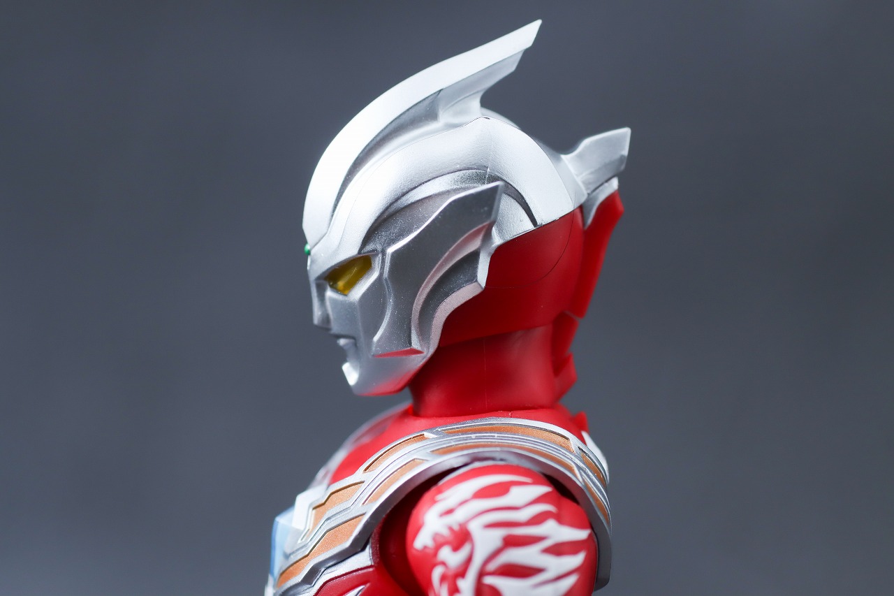 S.H.フィギュアーツ　ウルトラマンレグロス　レビュー　本体