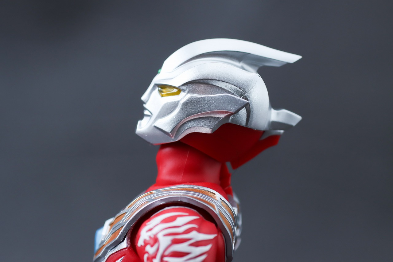 S.H.フィギュアーツ　ウルトラマンレグロス　レビュー　可動範囲