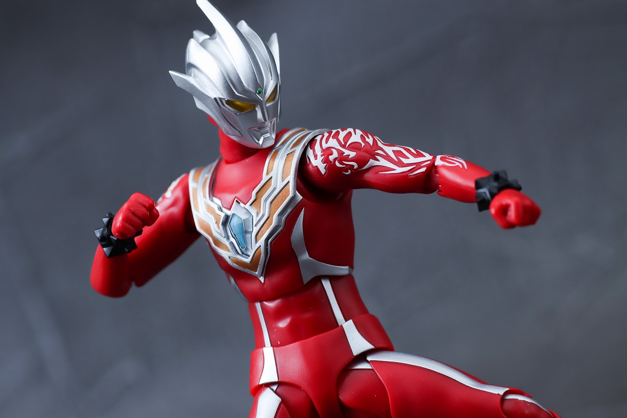 S.H.フィギュアーツ　ウルトラマンレグロス　レビュー　アクション