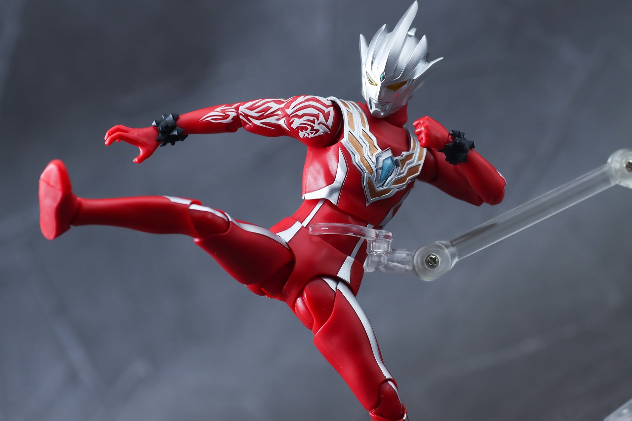 S.H.フィギュアーツ　ウルトラマンレグロス　レビュー　アクション