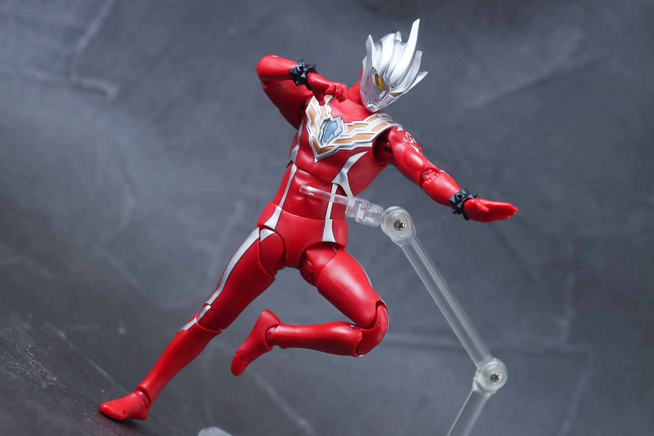 S.H.フィギュアーツ　ウルトラマンレグロス　レビュー　アクション