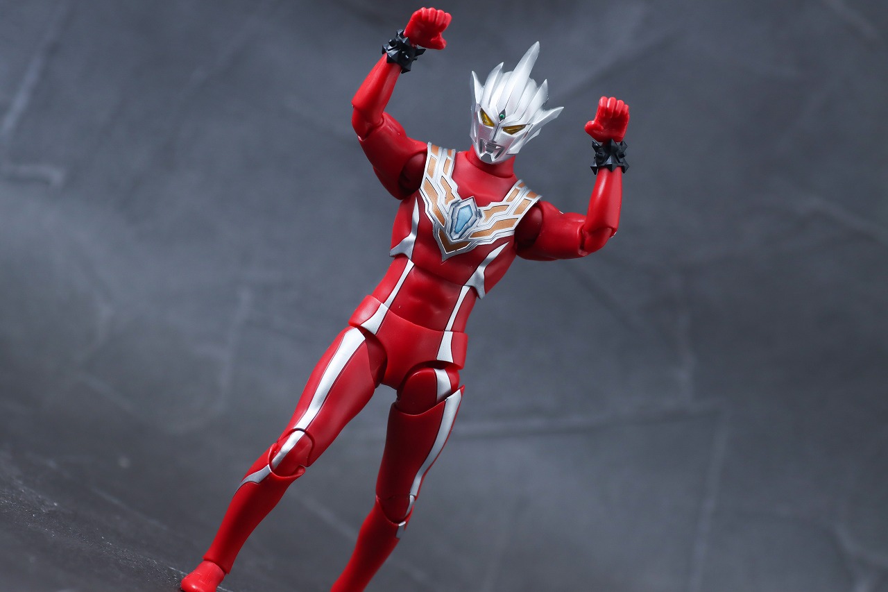 S.H.フィギュアーツ　ウルトラマンレグロス　レビュー　アクション