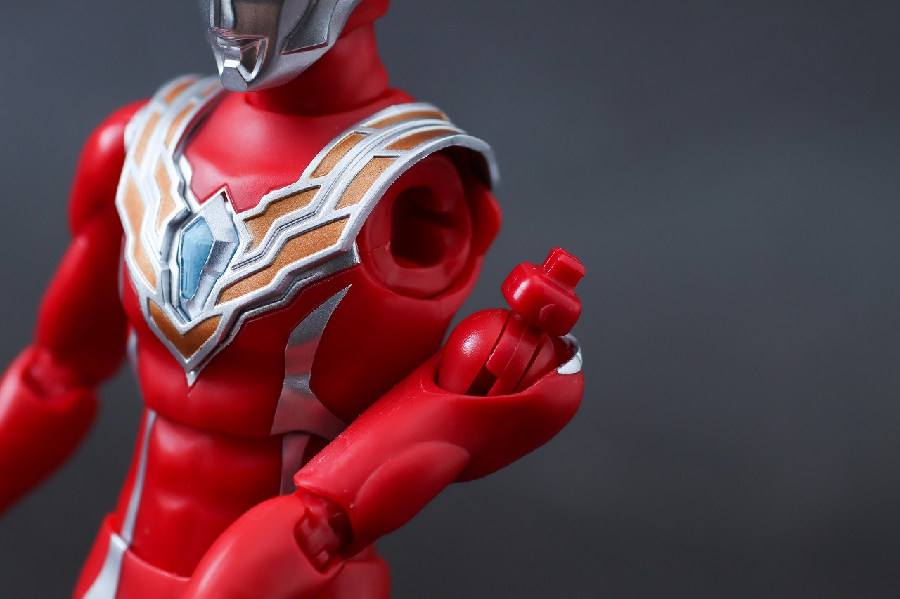 S.H.フィギュアーツ　ウルトラマンレグロス　レビュー　アクション