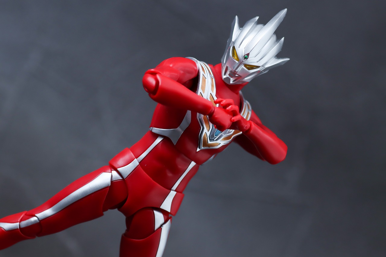 S.H.フィギュアーツ　ウルトラマンレグロス　レビュー　アクション