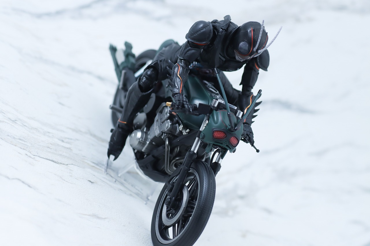 S.H.フィギュアーツ　バトルホッパー　仮面ライダーBLACK SUN　ブラックサン　レビュー　アクション