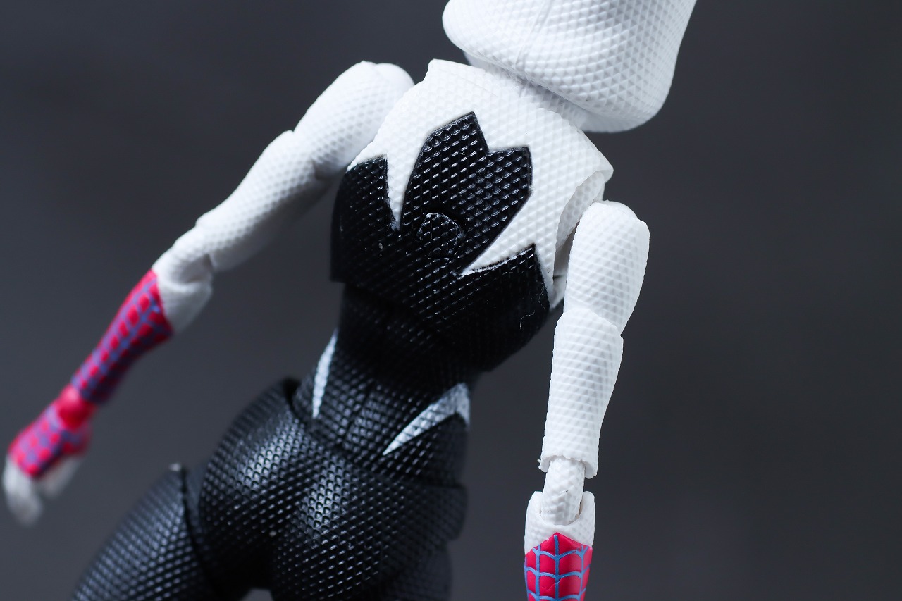 S.H.フィギュアーツ　スパイダーグウェン（スパイダーマン：アクロス・ザ・スパイダーバース）　レビュー　本体