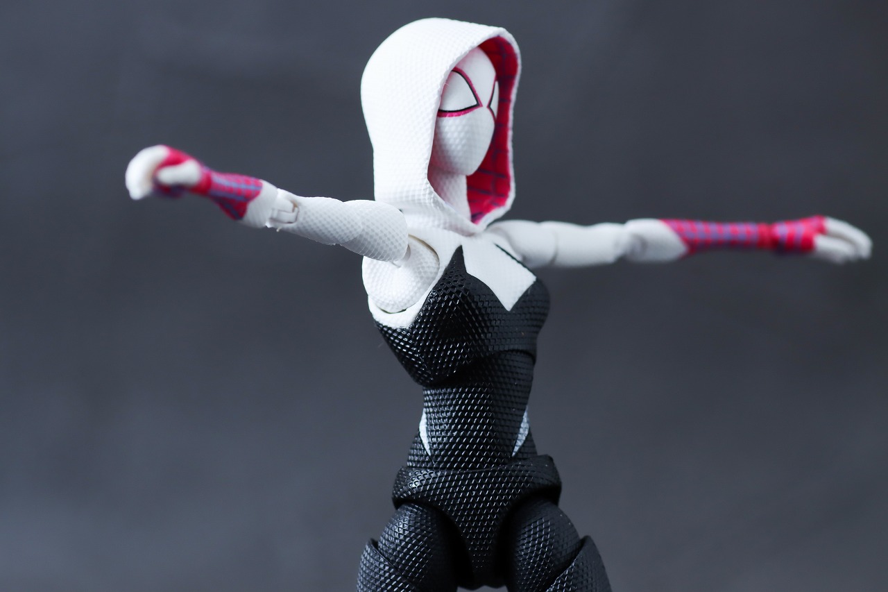 S.H.フィギュアーツ　スパイダーグウェン（スパイダーマン：アクロス・ザ・スパイダーバース）　レビュー　可動範囲