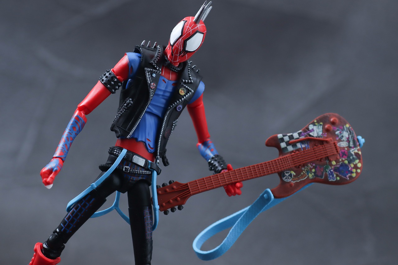 マーベルレジェンド　スパイダーパンク（スパイダーマン　アクロス・ザ・スパイダーバース）　レビュー　アクション