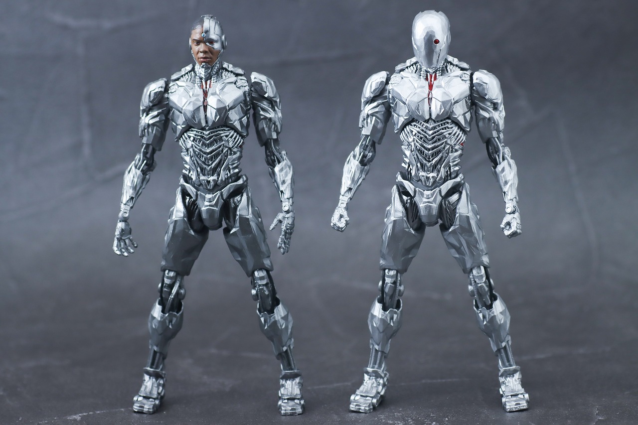 MAFEX　サイボーグ　ジャスティス・リーグ　ザック・スナイダーカット　レビュー　本体　比較