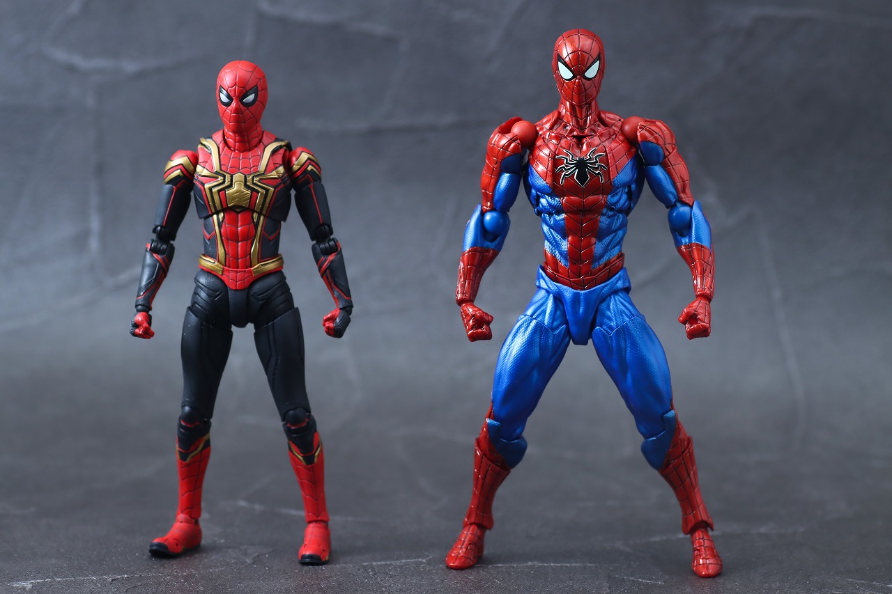 アメイジングヤマグチ　スパイダーマン Ver.2.0　レビュー　本体　S.H.フィギュアーツ　スパイダーマン　インテグレーテッドスーツ　FINAL BATTLE EDITION　比較