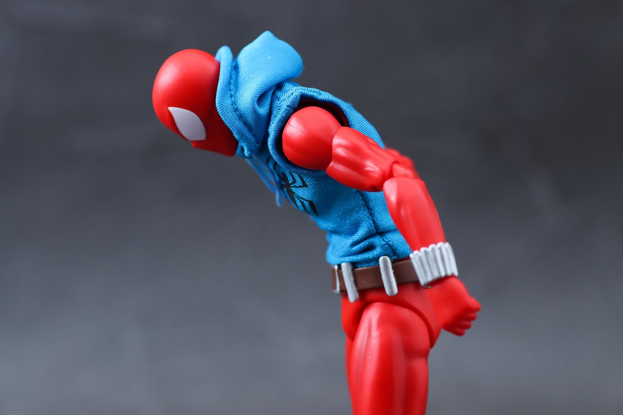 MAFEX　スカーレット・スパイダー　レビュー　可動範囲