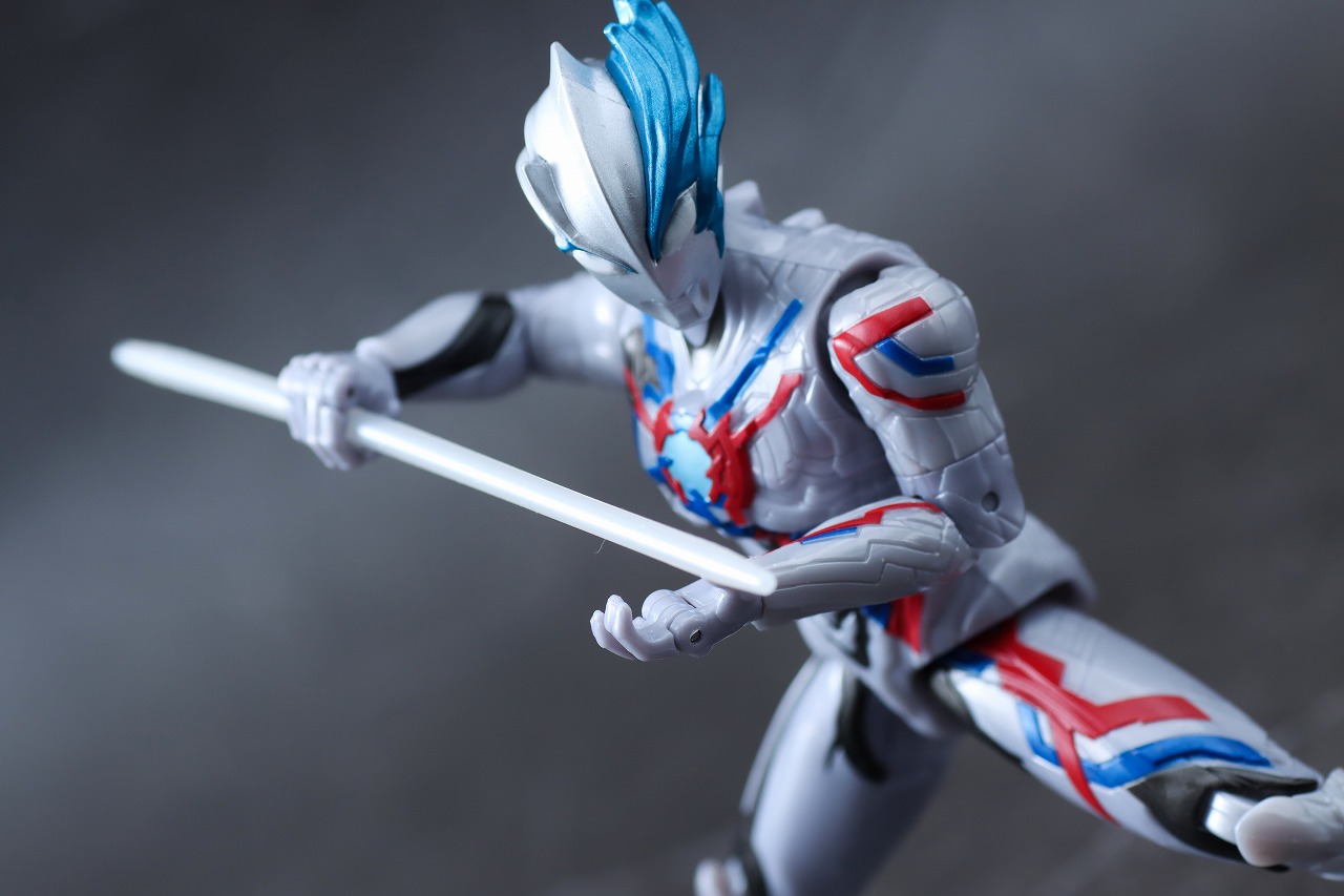 ウルトラアクションフィギュア　ウルトラマンブレーザー　レビュー　アクション