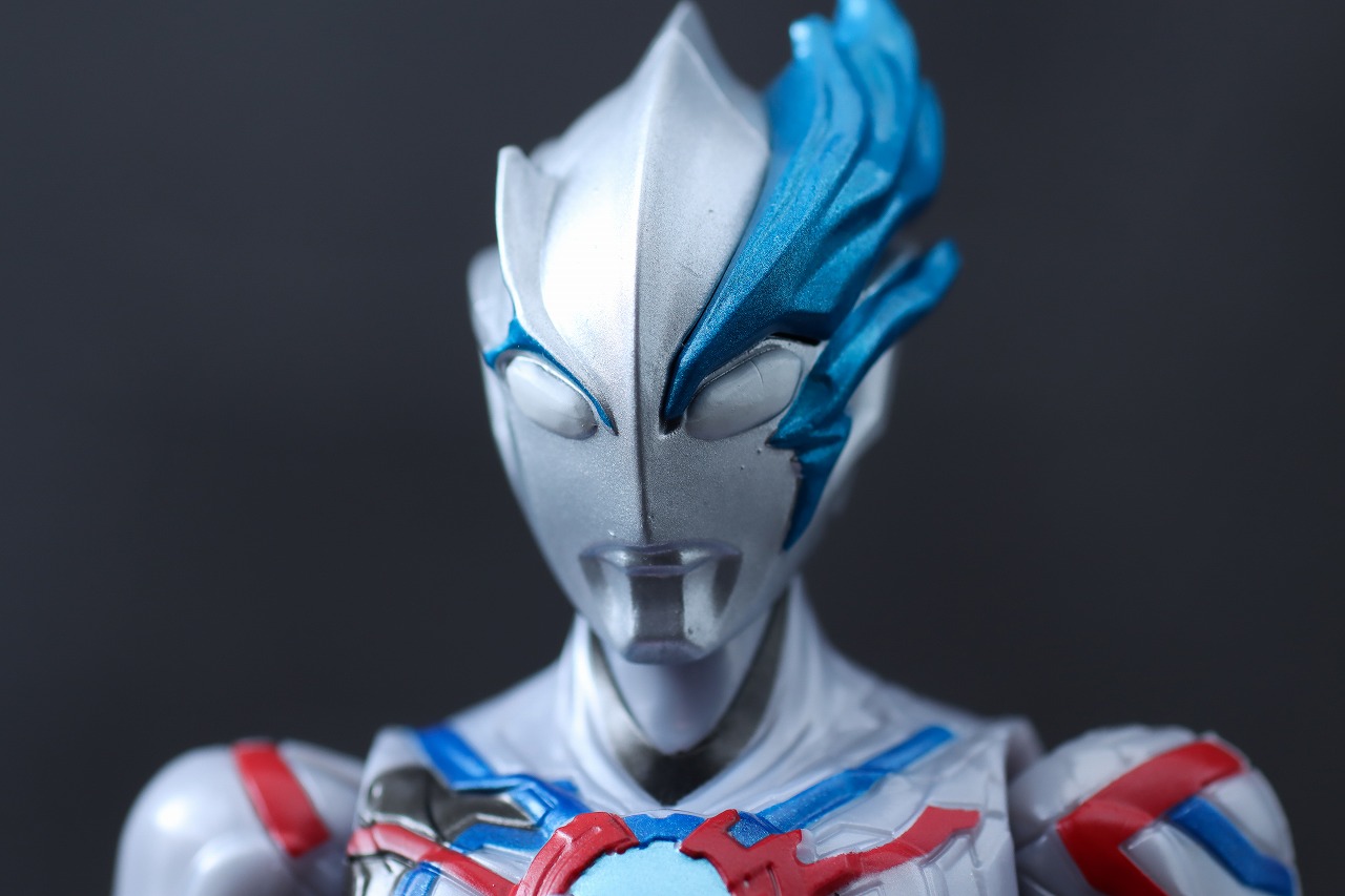 ウルトラアクションフィギュア　ウルトラマンブレーザー　レビュー　本体