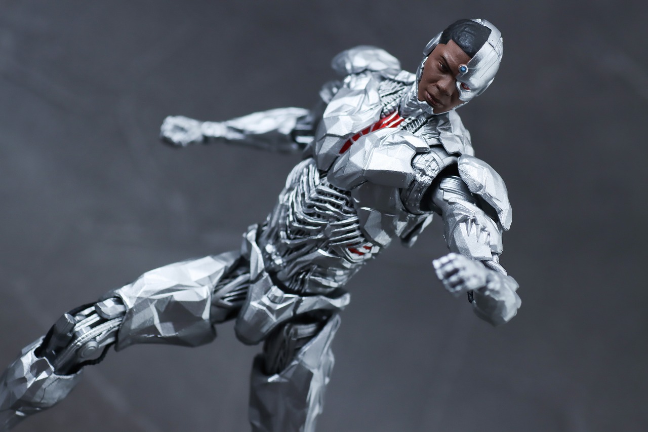 MAFEX　サイボーグ　ジャスティス・リーグ　ザック・スナイダーカット　レビュー　アクション