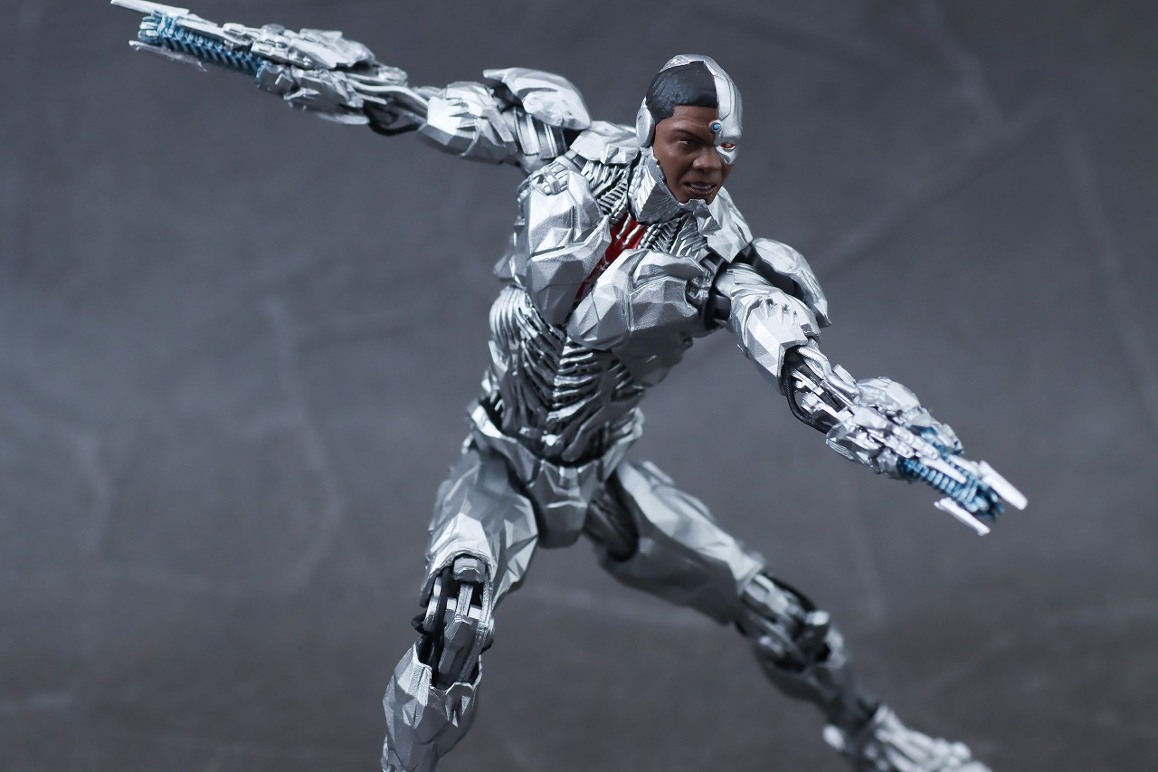 MAFEX　サイボーグ　ジャスティス・リーグ　ザック・スナイダーカット　レビュー　アクション