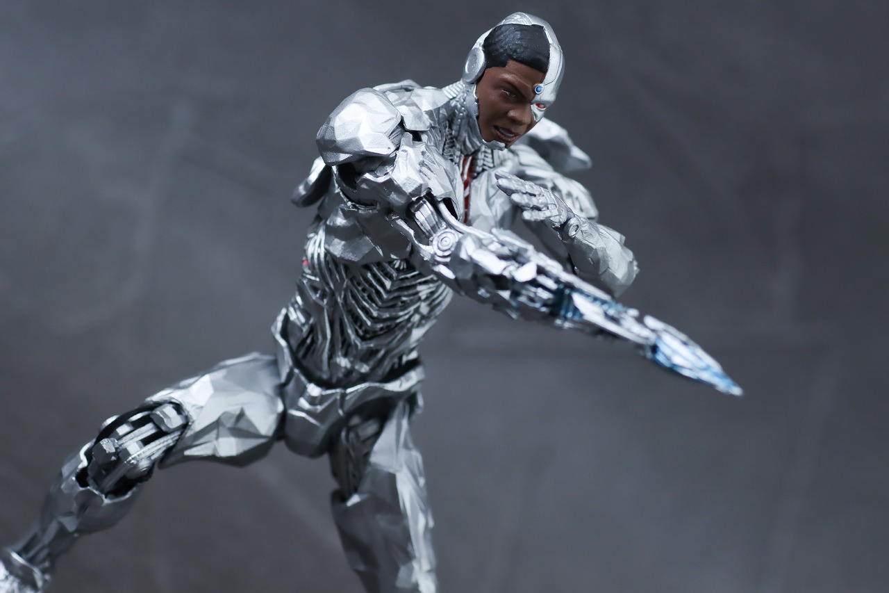 MAFEX　サイボーグ　ジャスティス・リーグ　ザック・スナイダーカット　レビュー　アクション