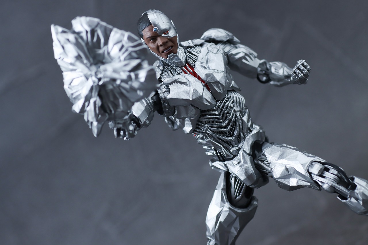 MAFEX　サイボーグ　ジャスティス・リーグ　ザック・スナイダーカット　レビュー　アクション