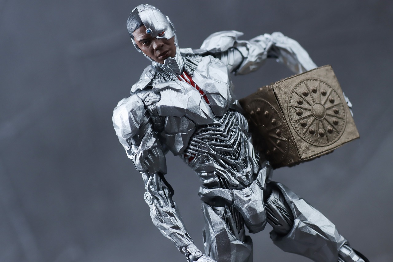 MAFEX　サイボーグ　ジャスティス・リーグ　ザック・スナイダーカット　レビュー　アクション