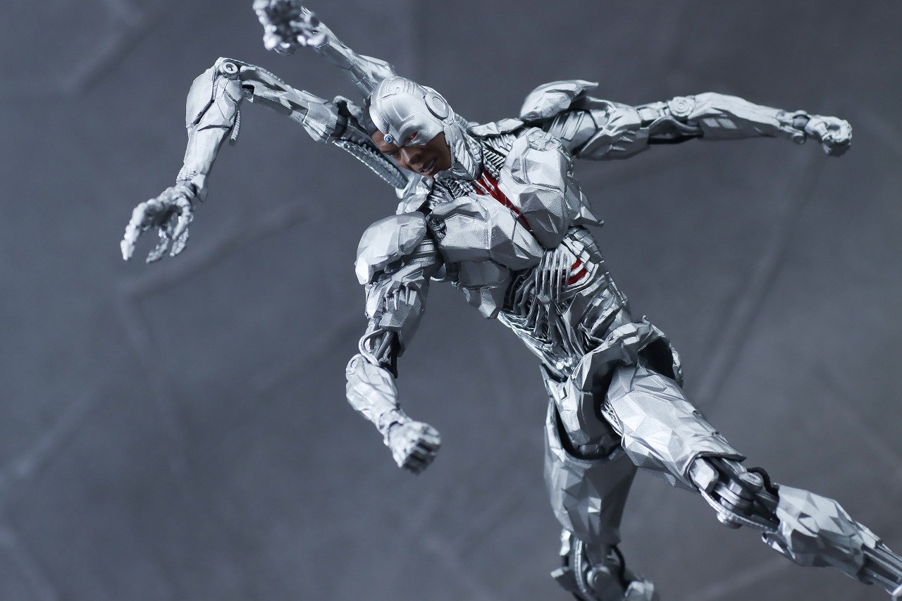 MAFEX　サイボーグ　ジャスティス・リーグ　ザック・スナイダーカット　レビュー　アクション