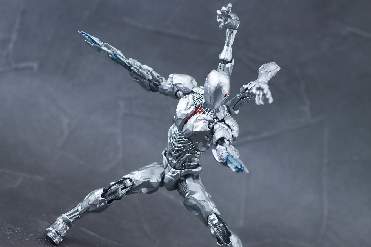 MAFEX　サイボーグ　ジャスティス・リーグ　ザック・スナイダーカット　レビュー　アクション