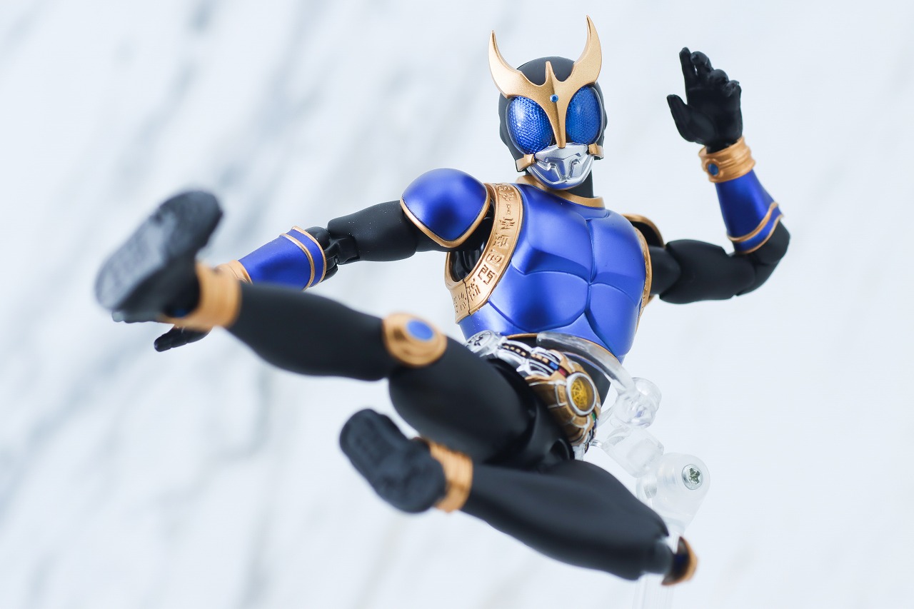 S.H.フィギュアーツ　仮面ライダークウガ ライジングドラゴン　真骨彫製法　レビュー　アクション