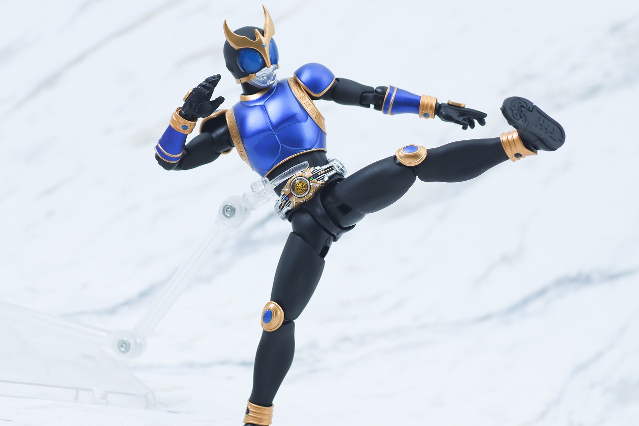 S.H.フィギュアーツ　仮面ライダークウガ ライジングドラゴン　真骨彫製法　レビュー　アクション