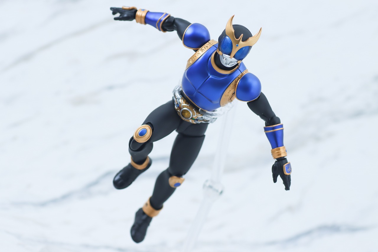 S.H.フィギュアーツ　仮面ライダークウガ ライジングドラゴン　真骨彫製法　レビュー　アクション