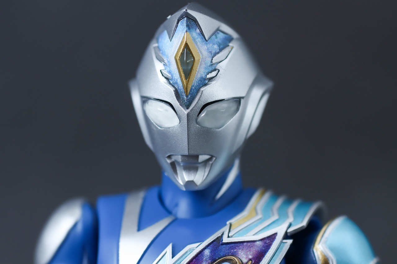 S.H.フィギュアーツ　ウルトラマンデッカー　ミラクルタイプ　レビュー　本体