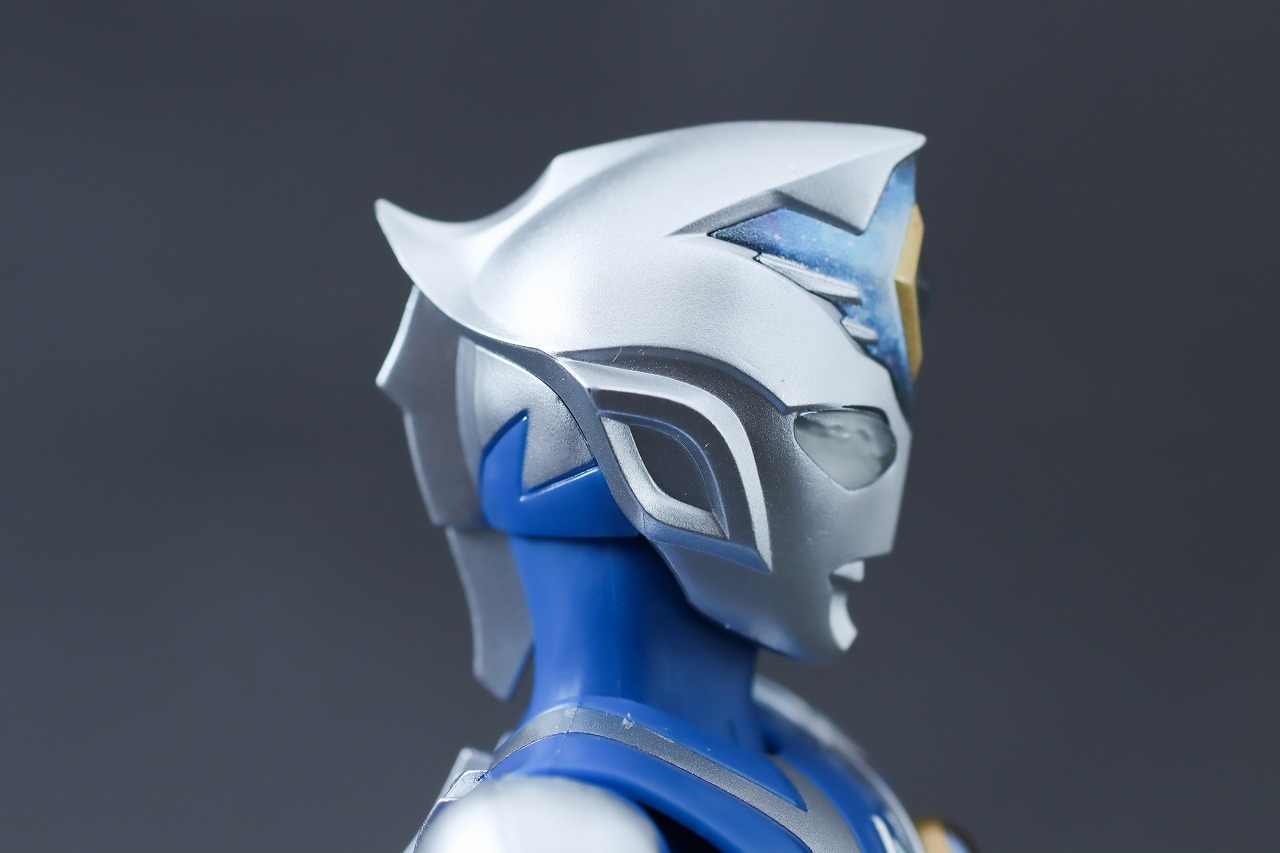 S.H.フィギュアーツ　ウルトラマンデッカー　ミラクルタイプ　レビュー　本体