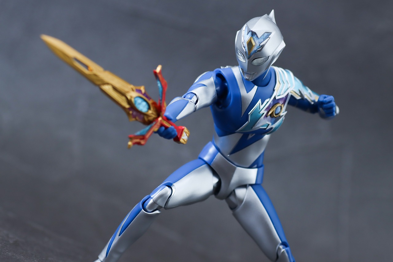 S.H.フィギュアーツ　ウルトラマンデッカー　ミラクルタイプ　レビュー　アクション