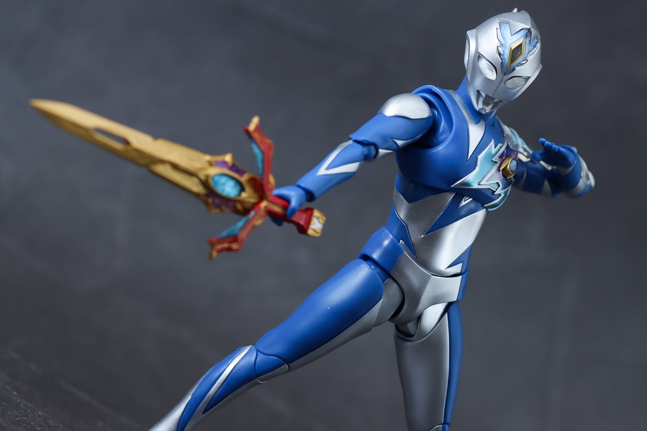 S.H.フィギュアーツ　ウルトラマンデッカー　ミラクルタイプ　レビュー　アクション