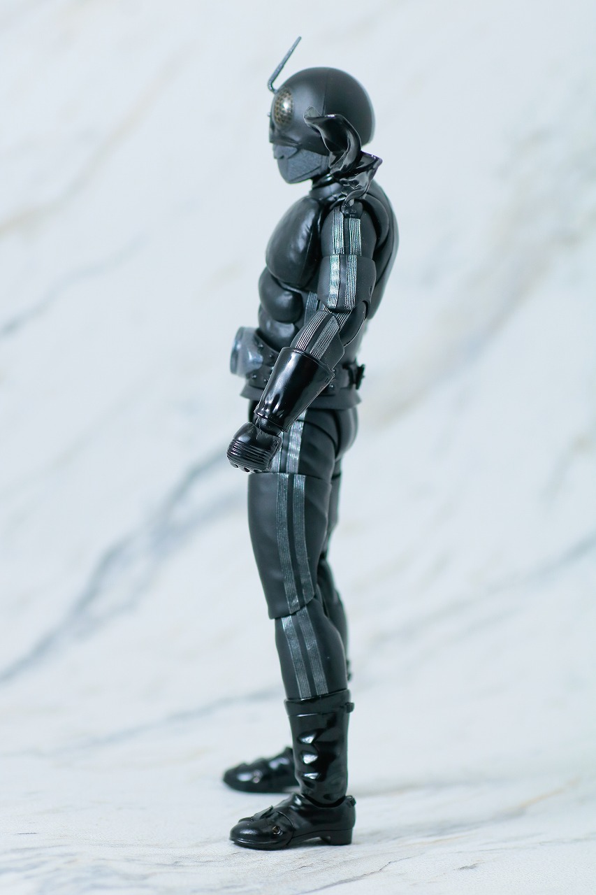 S.H.フィギュアーツ　仮面ライダー新1号　真骨彫製法　BLACK Ver.　mastermind JAPAN　レビュー　本体