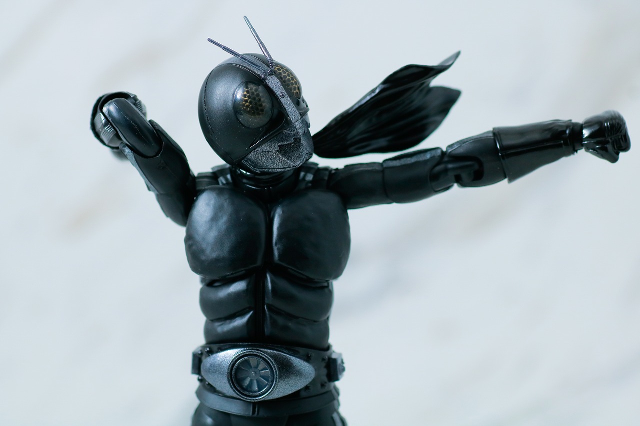 S.H.フィギュアーツ　仮面ライダー新1号　真骨彫製法　BLACK Ver.　mastermind JAPAN　レビュー　可動範囲