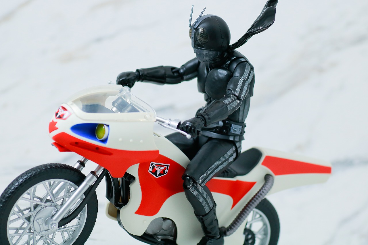 S.H.フィギュアーツ　仮面ライダー新1号　真骨彫製法　BLACK Ver.　mastermind JAPAN　レビュー　アクション　新サイクロン号