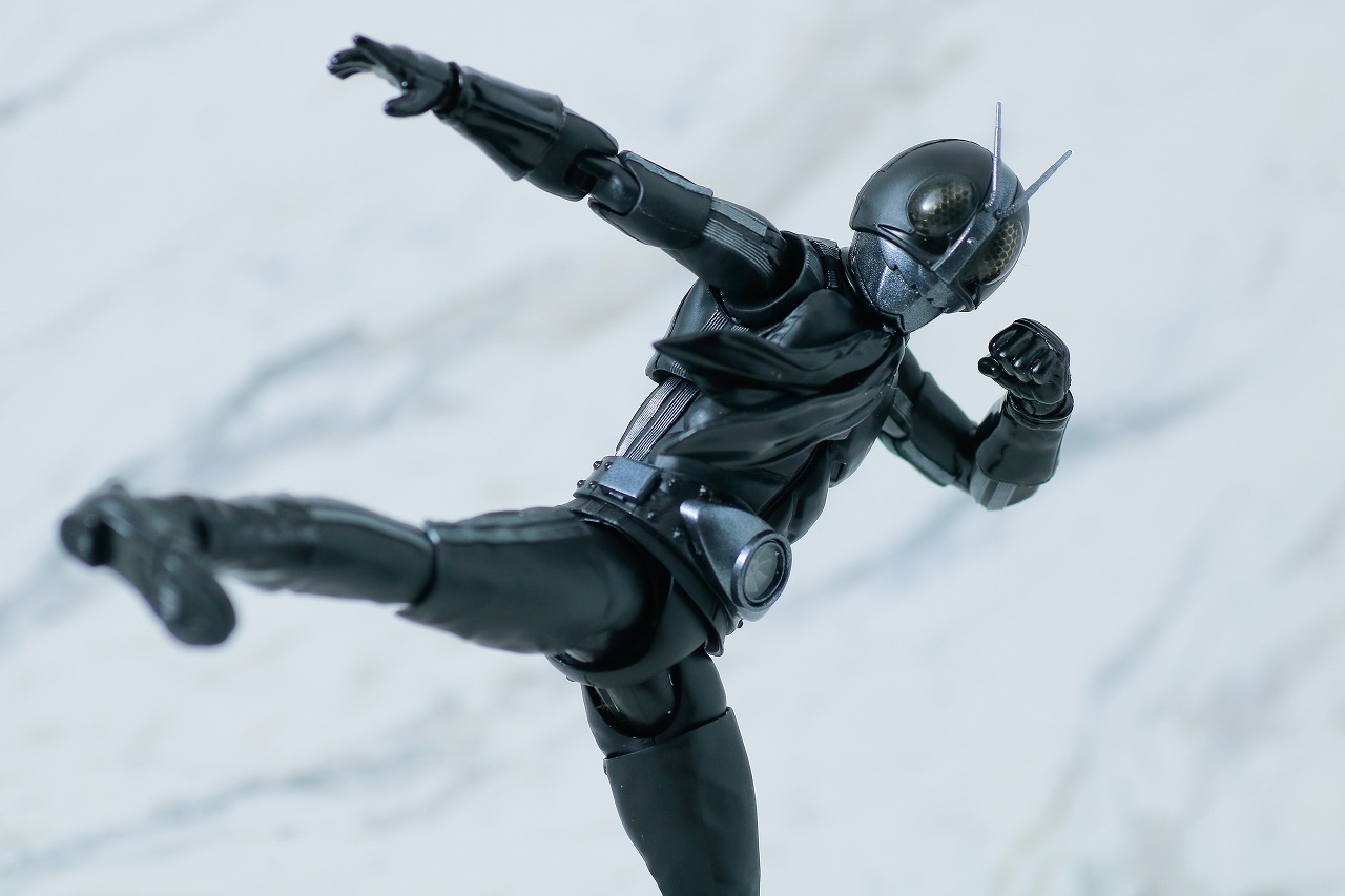 S.H.フィギュアーツ　仮面ライダー新1号　真骨彫製法　BLACK Ver.　mastermind JAPAN　レビュー　アクション