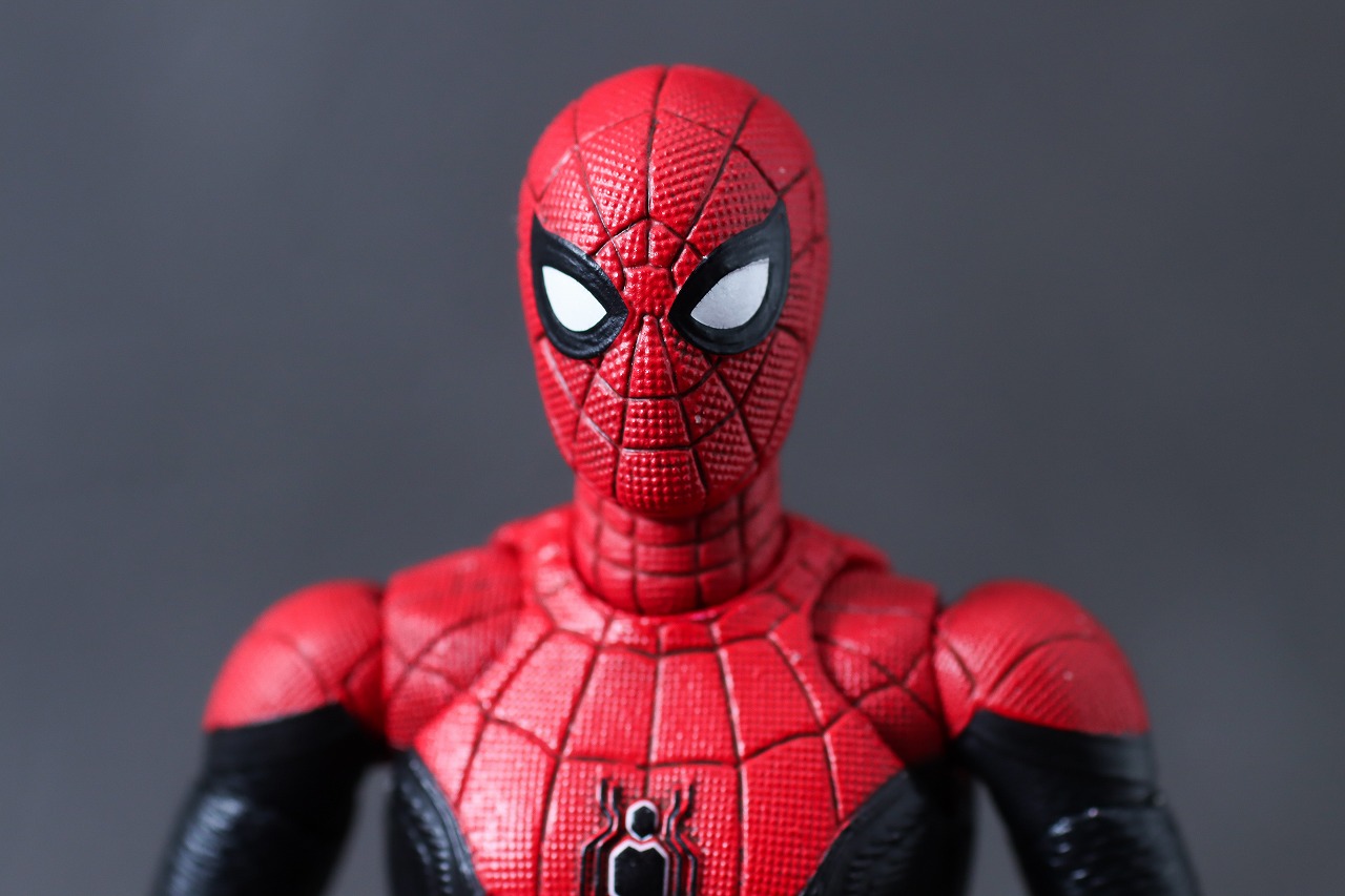 MAFEX　スパイダーマン アップグレードスーツ（ノー・ウェイ・ホーム）　レビュー　本体