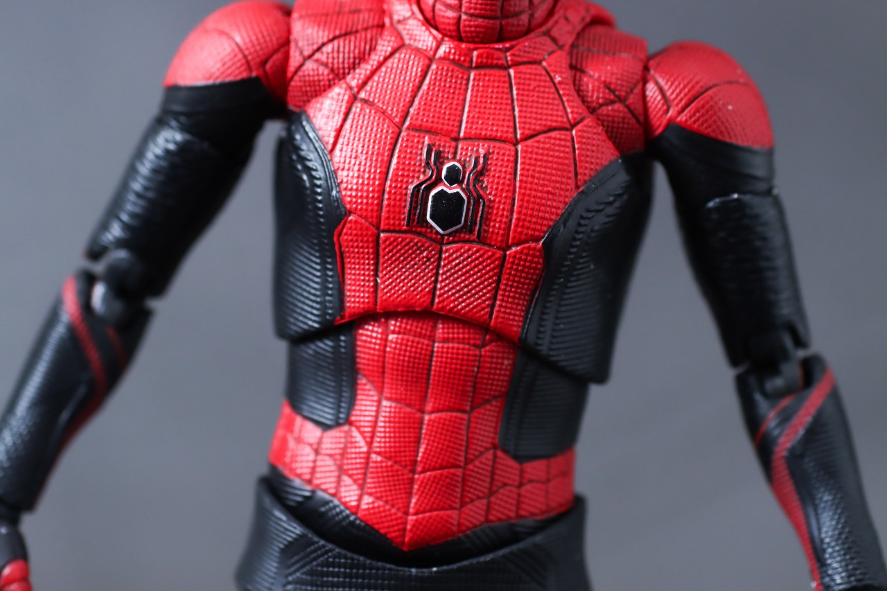 MAFEX　スパイダーマン アップグレードスーツ（ノー・ウェイ・ホーム）　レビュー　本体